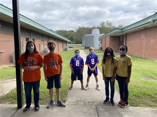Red Ribbon Week - Twin Day